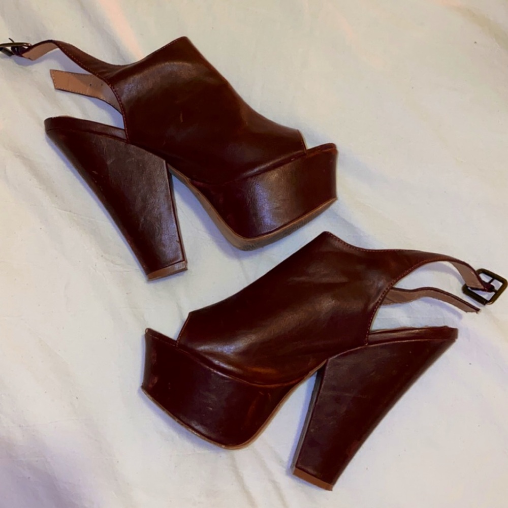 Steve Madden Cherry Wine Platform Pumps